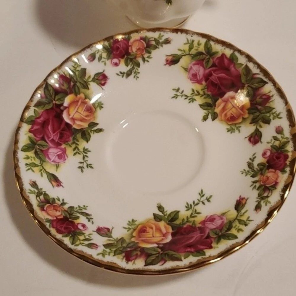 Royal Albert 🌹 royal